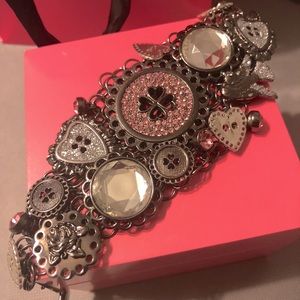 Betsey Johnson rare gunmetal bracelet heart button